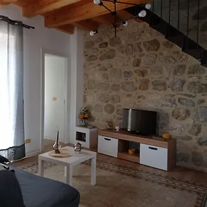 Borgo Gulini Da Anna Petralia Soprana